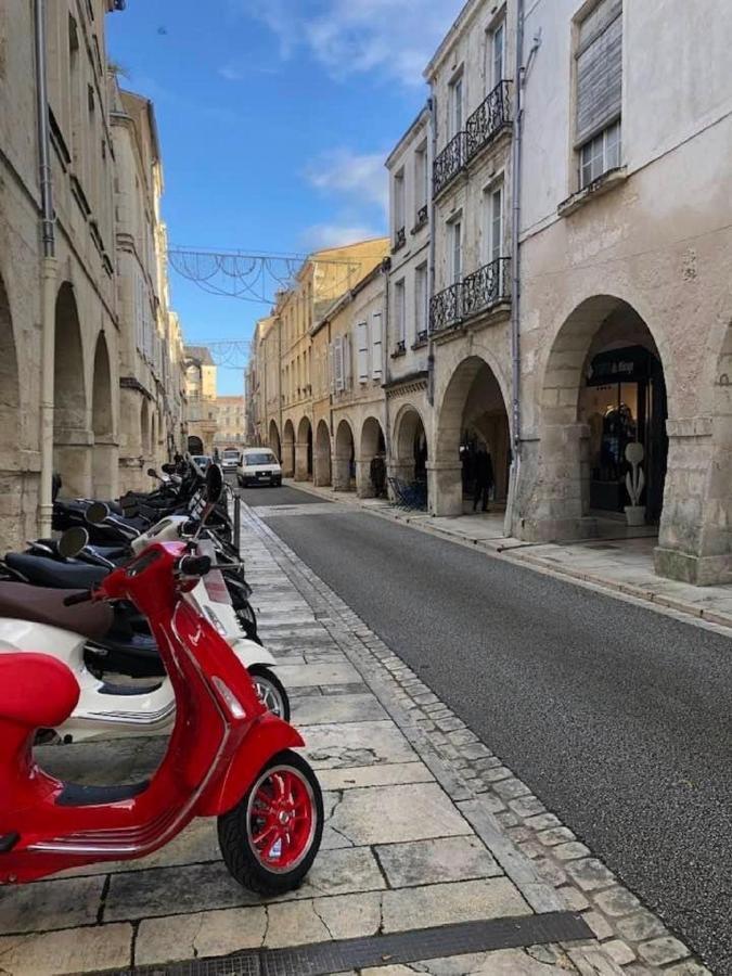 Blue Studio Cosy Et Calme Proche Du Centre Avec Tv Et Wifi La Rochelle  Dış mekan fotoğraf